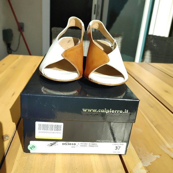 NIB Calpierre Italian Color Block Tan/White Slingback Pump Sandals. 37, 7 - Picture 4 of 7